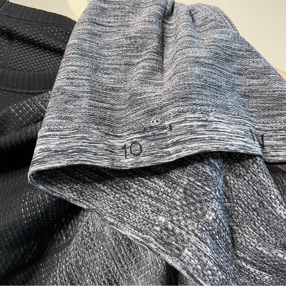 Lululemon Long Sleeves Training Top with Thumb Holes - Picture 7 of 7